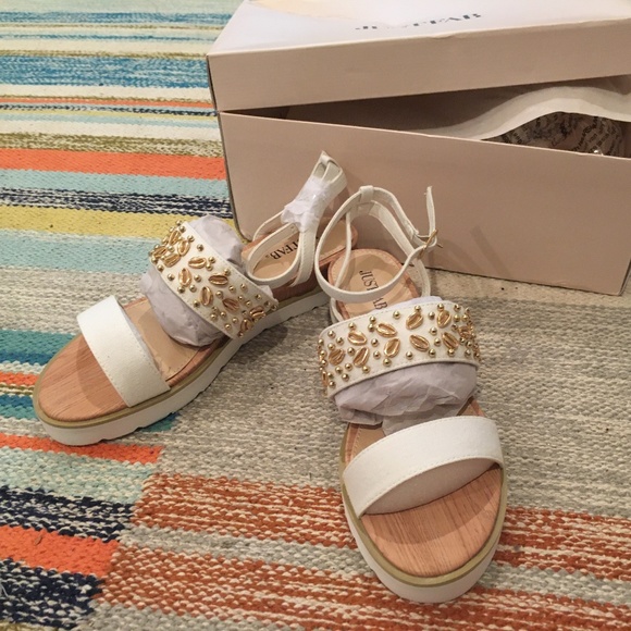 white, platform sandals - Picture 3 of 6